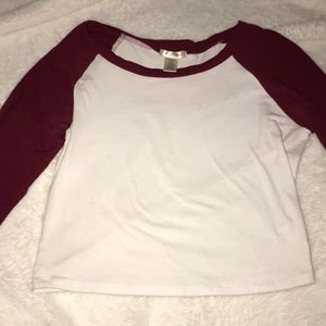 White and red color block tee❤️